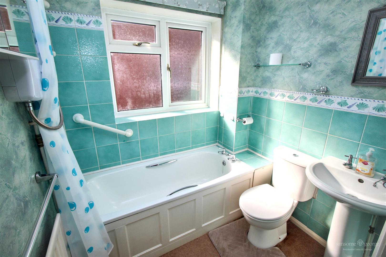 Walnut Way, Tilehurst, Reading